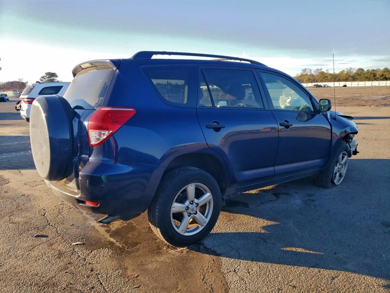 2007 TOYOTA RAV4 photo 3