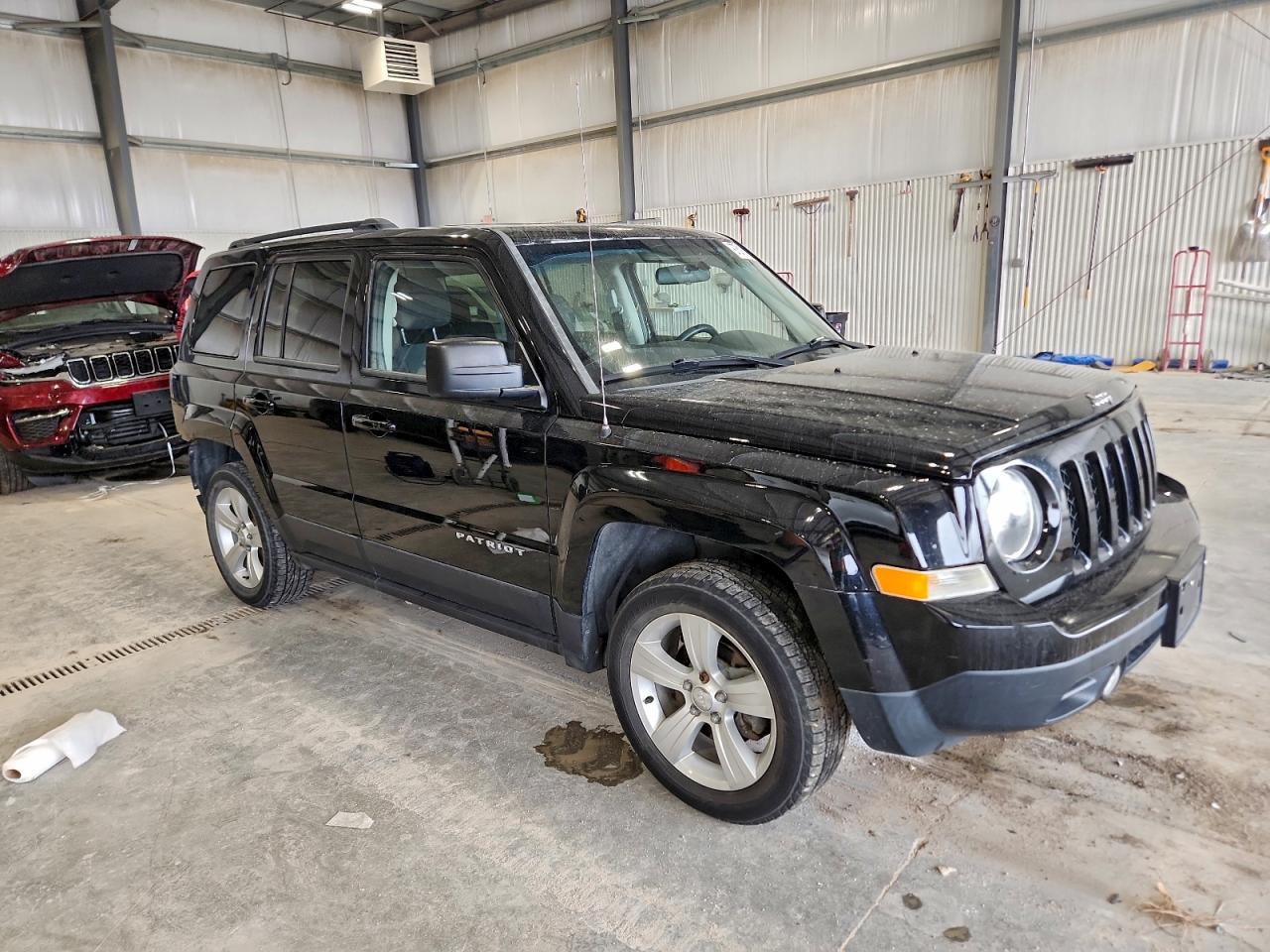 2014 JEEP PATRIOT LATITUDE photo 4