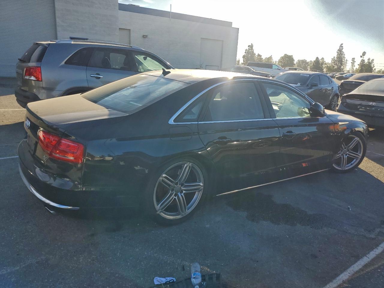 2011 AUDI A8 QUATTRO photo 3