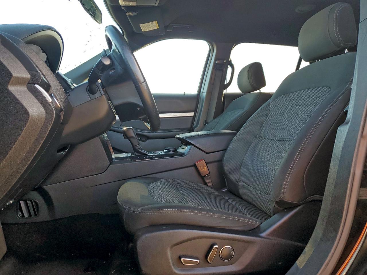 2017 FORD EXPLORER XLT photo 13