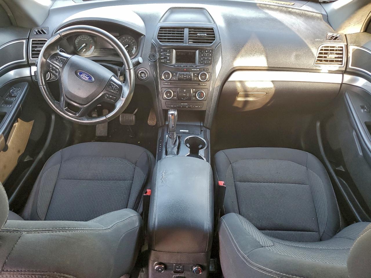 2017 FORD EXPLORER XLT photo 15
