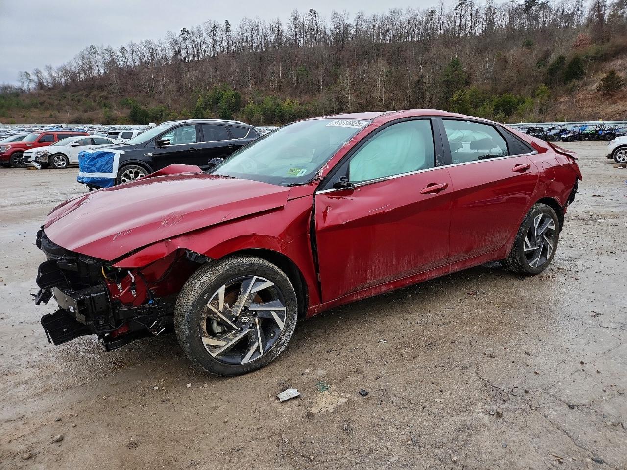 2024 HYUNDAI ELANTRA