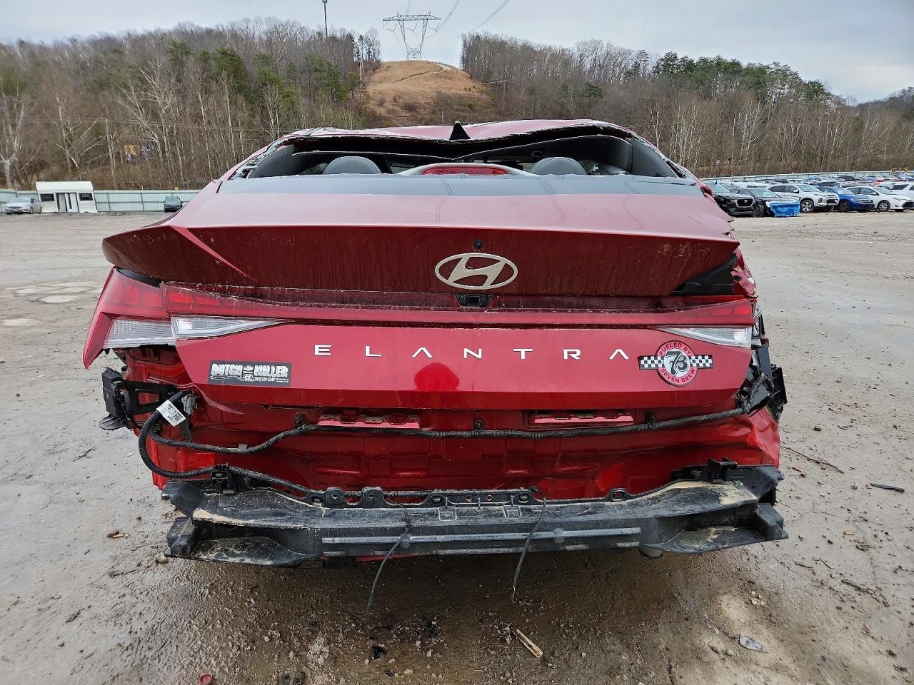 2024 HYUNDAI ELANTRA SEL photo 11