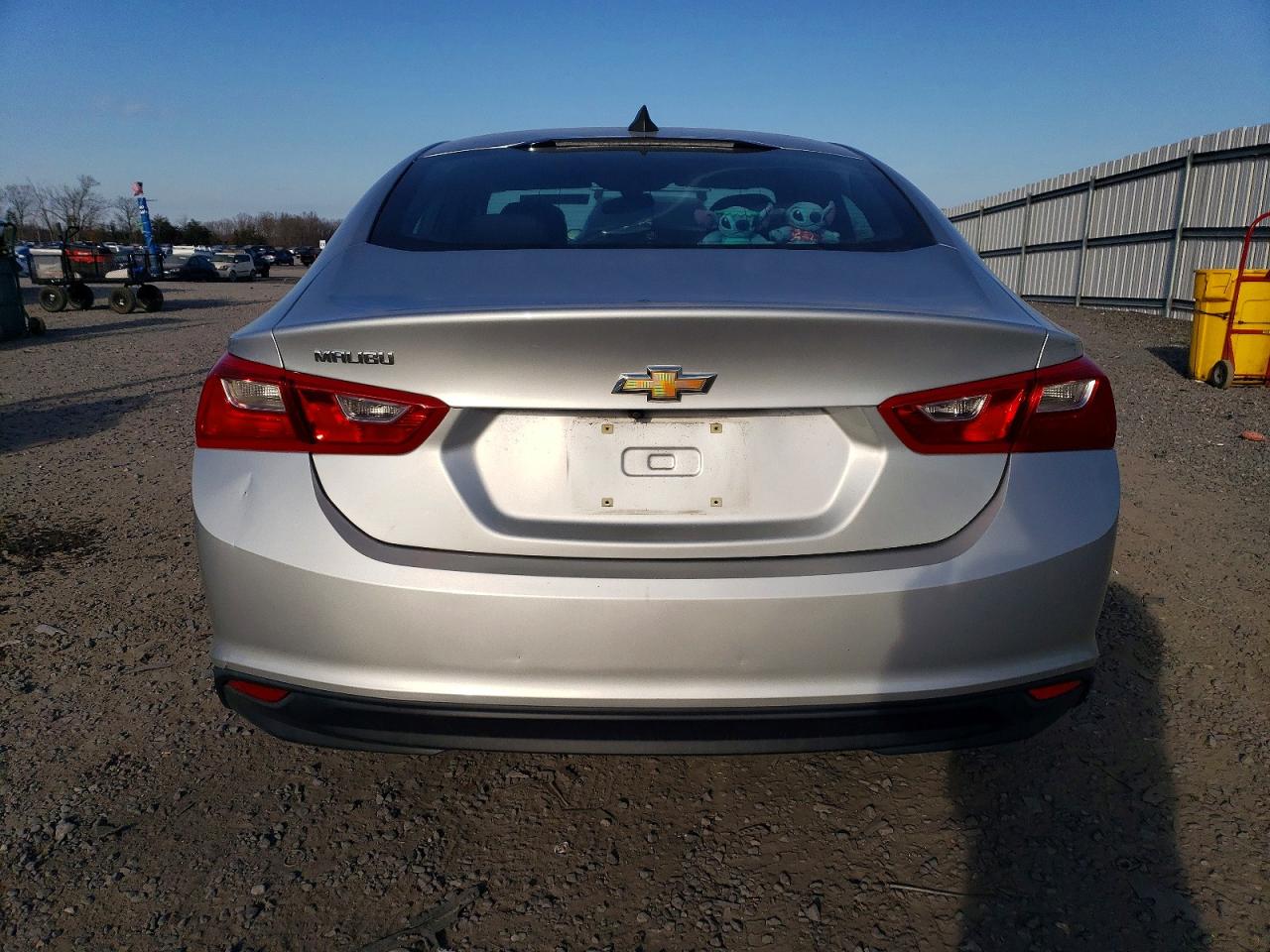 2018 CHEVROLET MALIBU LS photo 6
