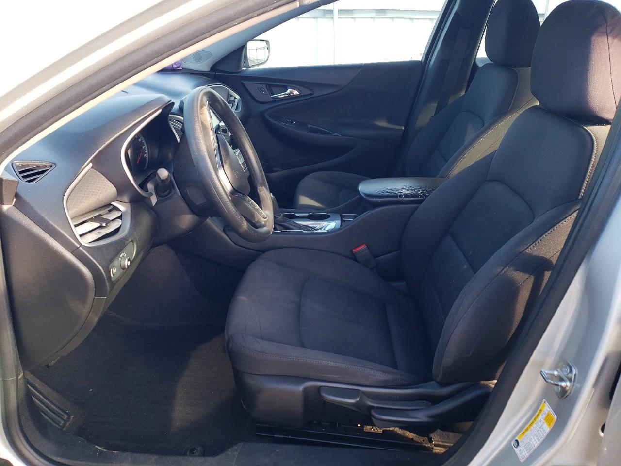 2018 CHEVROLET MALIBU LS photo 7