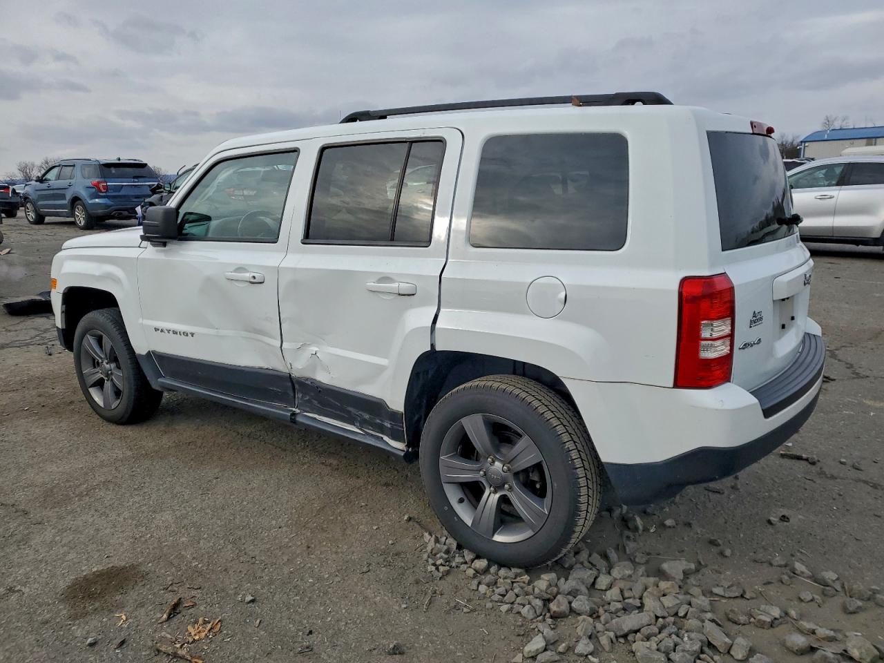 2015 JEEP PATRIOT LATITUDE photo 2