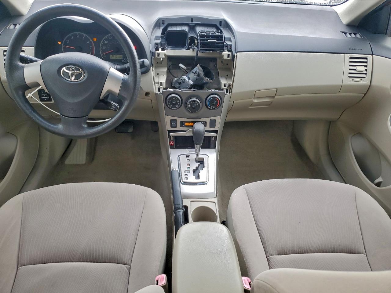 2011 TOYOTA COROLLA BASE photo 8