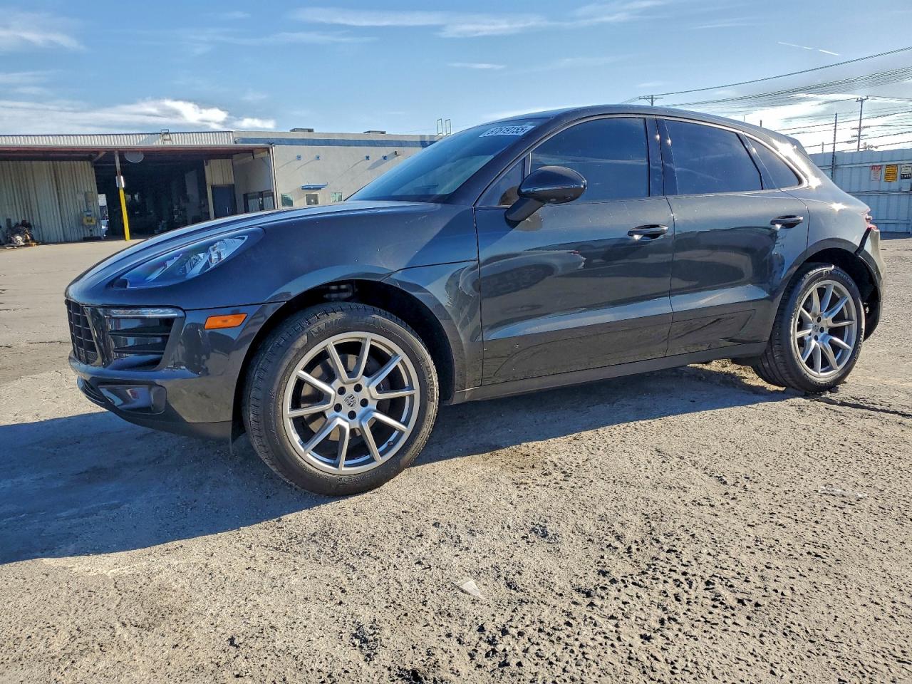 2018 PORSCHE MACAN