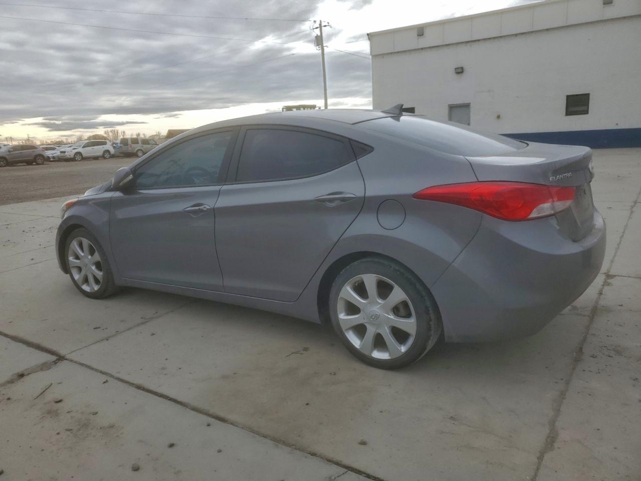 2013 HYUNDAI ELANTRA GLS photo 2