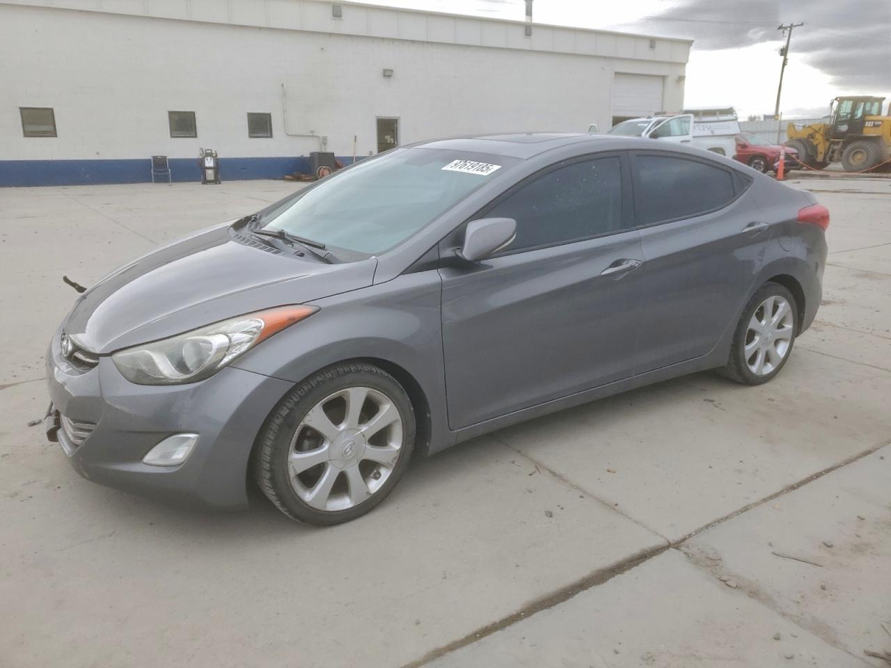 2013 HYUNDAI ELANTRA