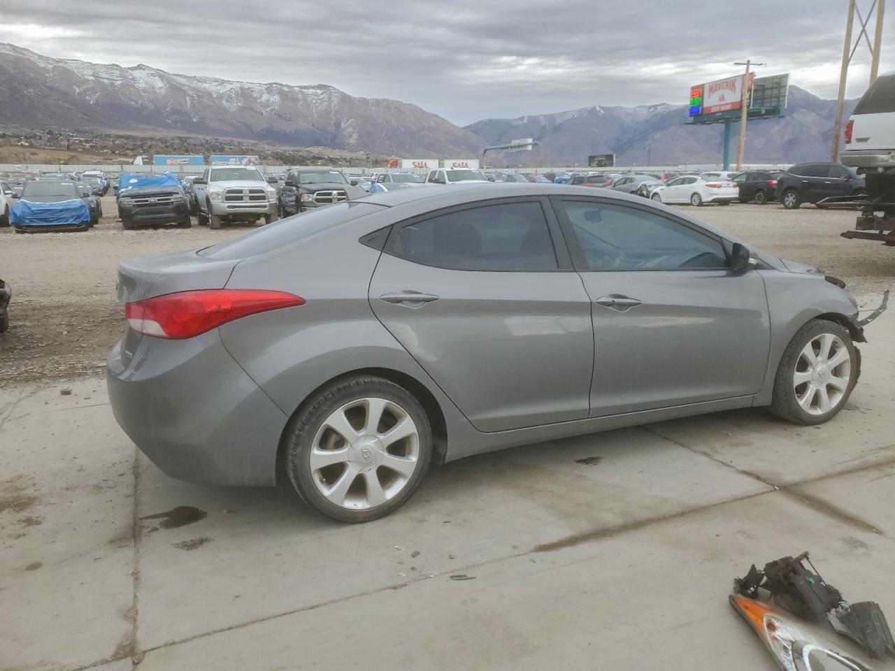2013 HYUNDAI ELANTRA GLS photo 3