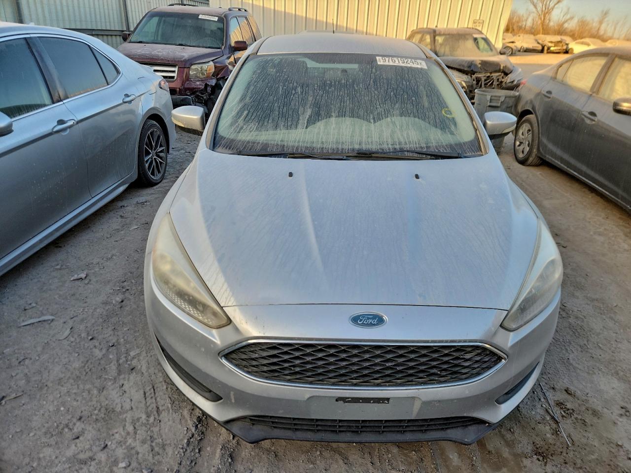 2017 FORD FOCUS SE photo 5