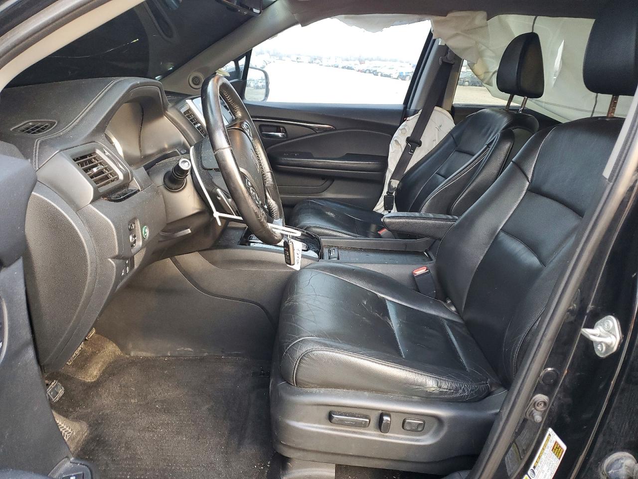 2016 HONDA PILOT TOURING photo 7