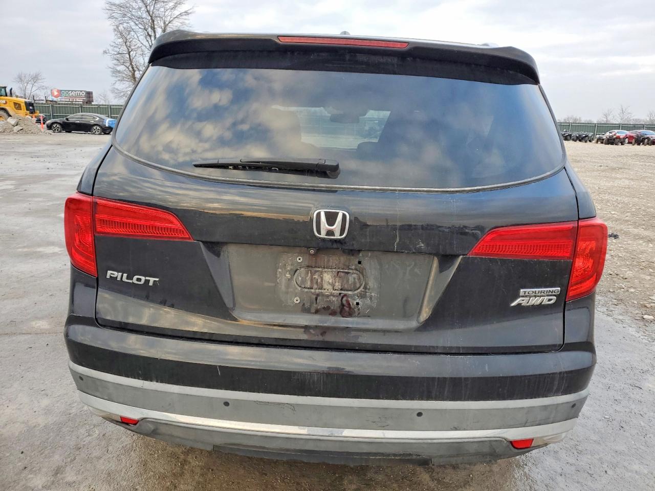 2016 HONDA PILOT TOURING photo 6