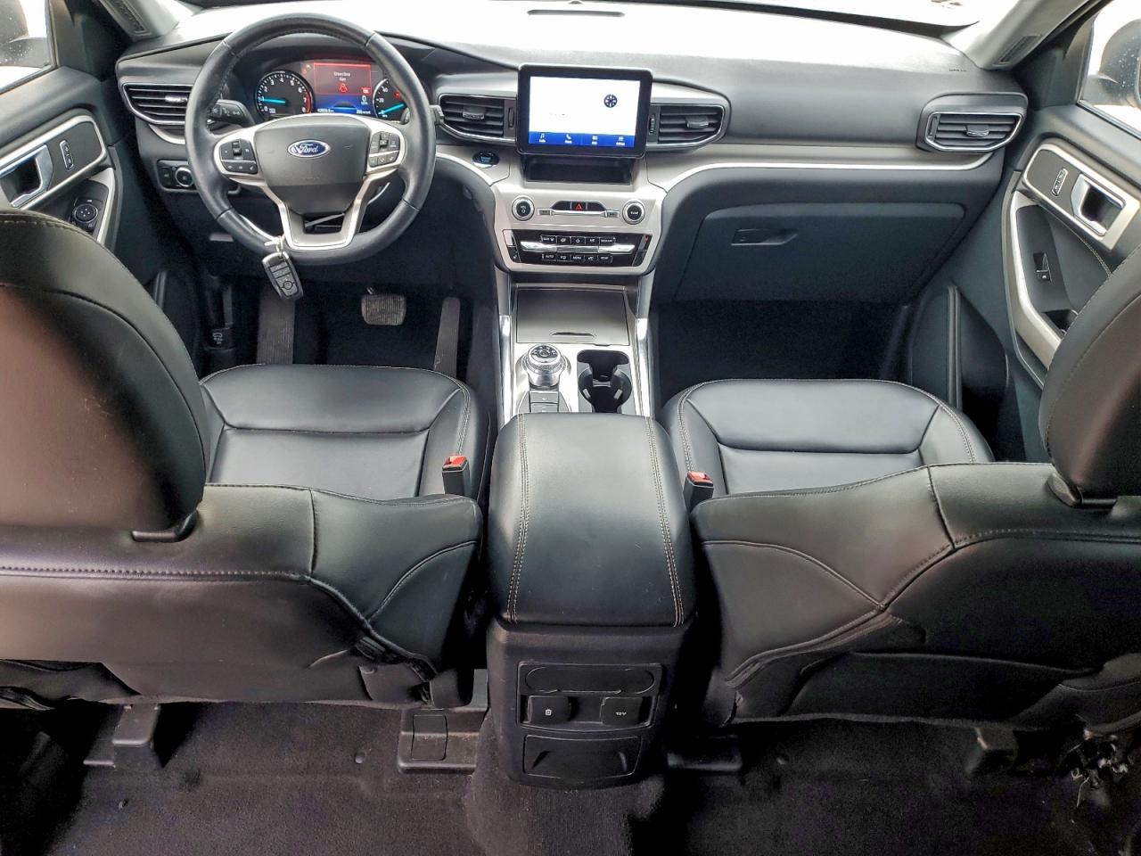 2023 FORD EXPLORER XLT photo 8