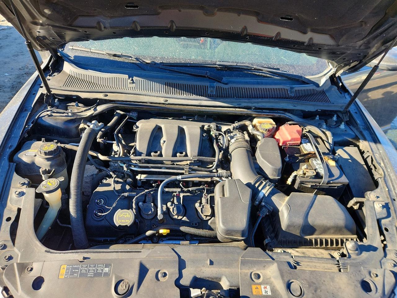 2015 FORD TAURUS SEL photo 11