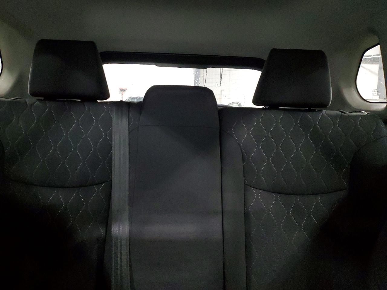 2023 TOYOTA COROLLA CROSS LE photo 10