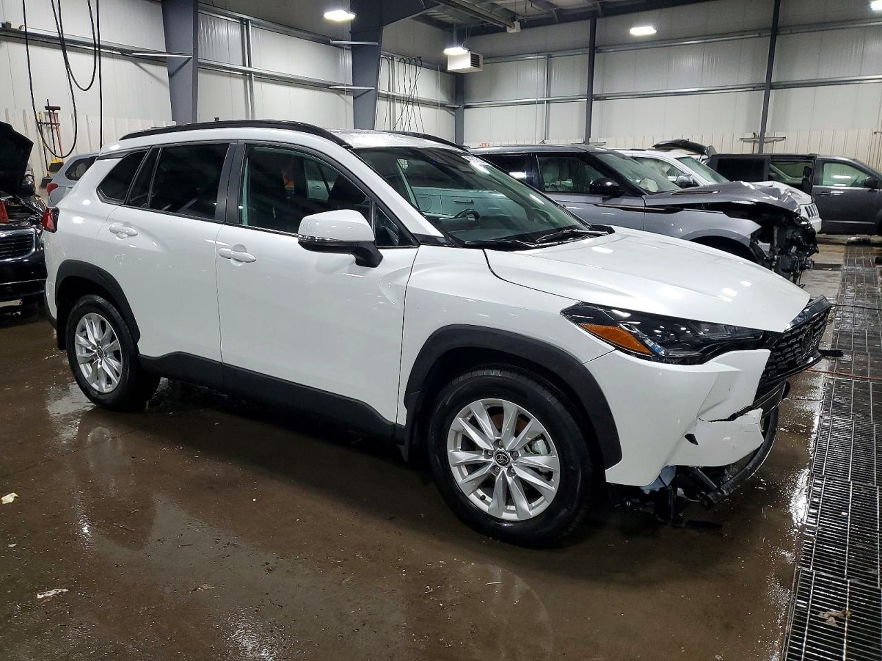 2023 TOYOTA COROLLA CROSS LE photo 4