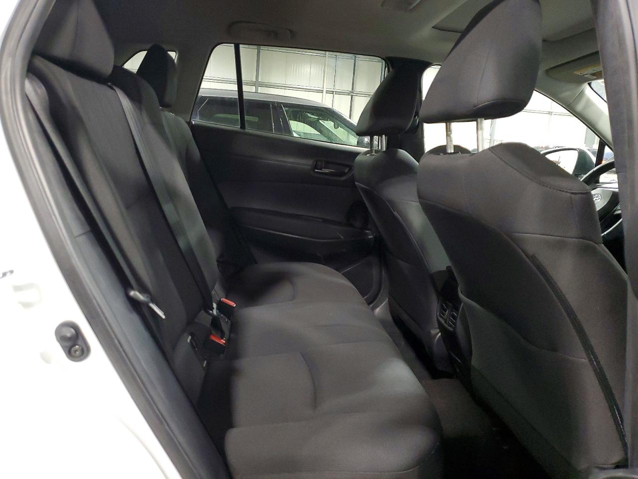 2023 TOYOTA COROLLA CROSS LE photo 11
