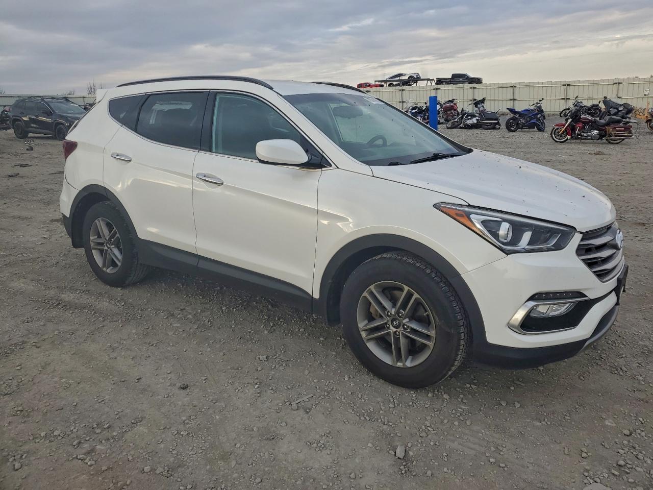 2017 HYUNDAI SANTA FE SPORT photo 4