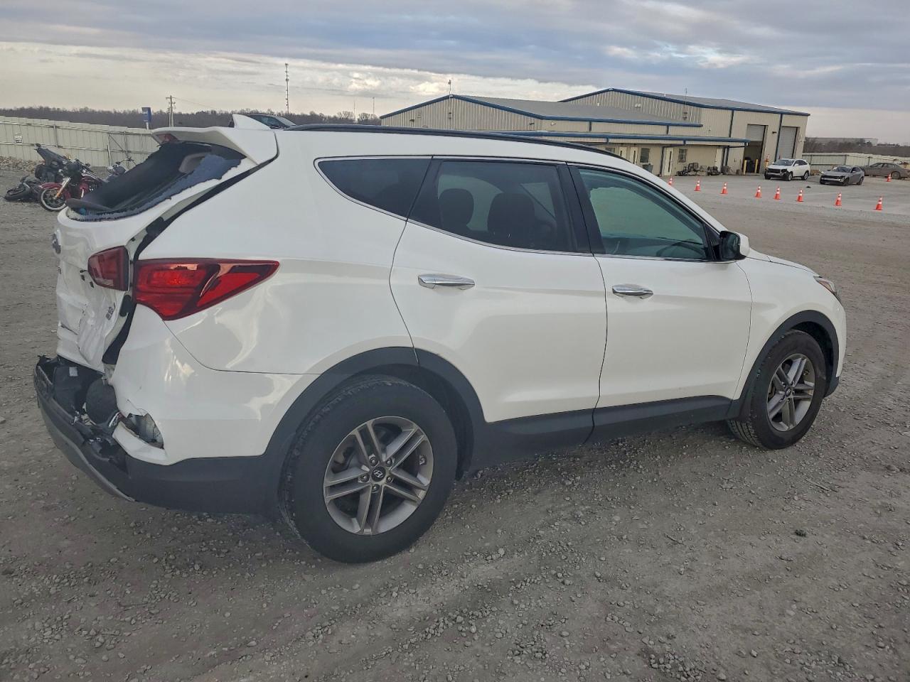 2017 HYUNDAI SANTA FE SPORT photo 3