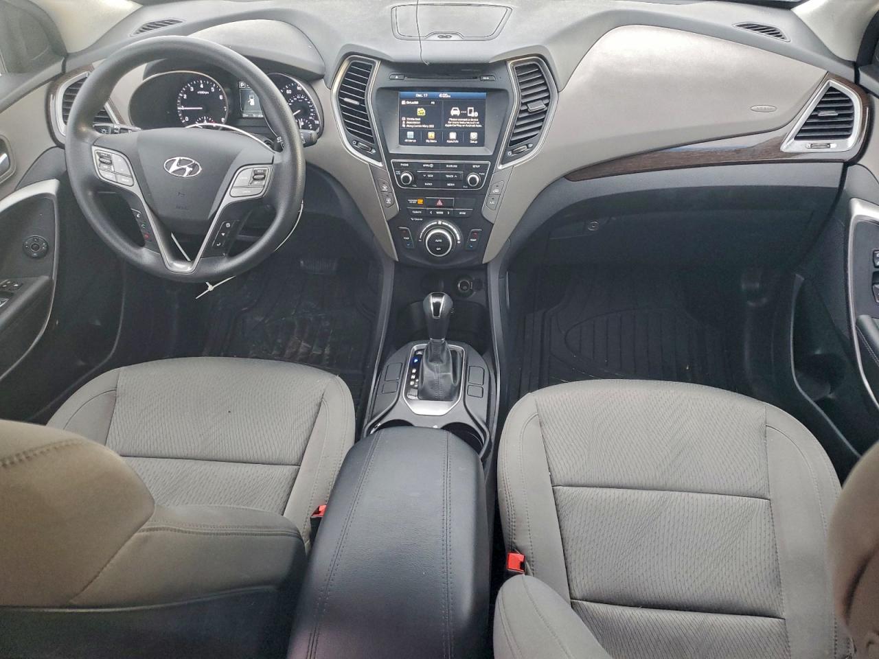 2017 HYUNDAI SANTA FE SPORT photo 8
