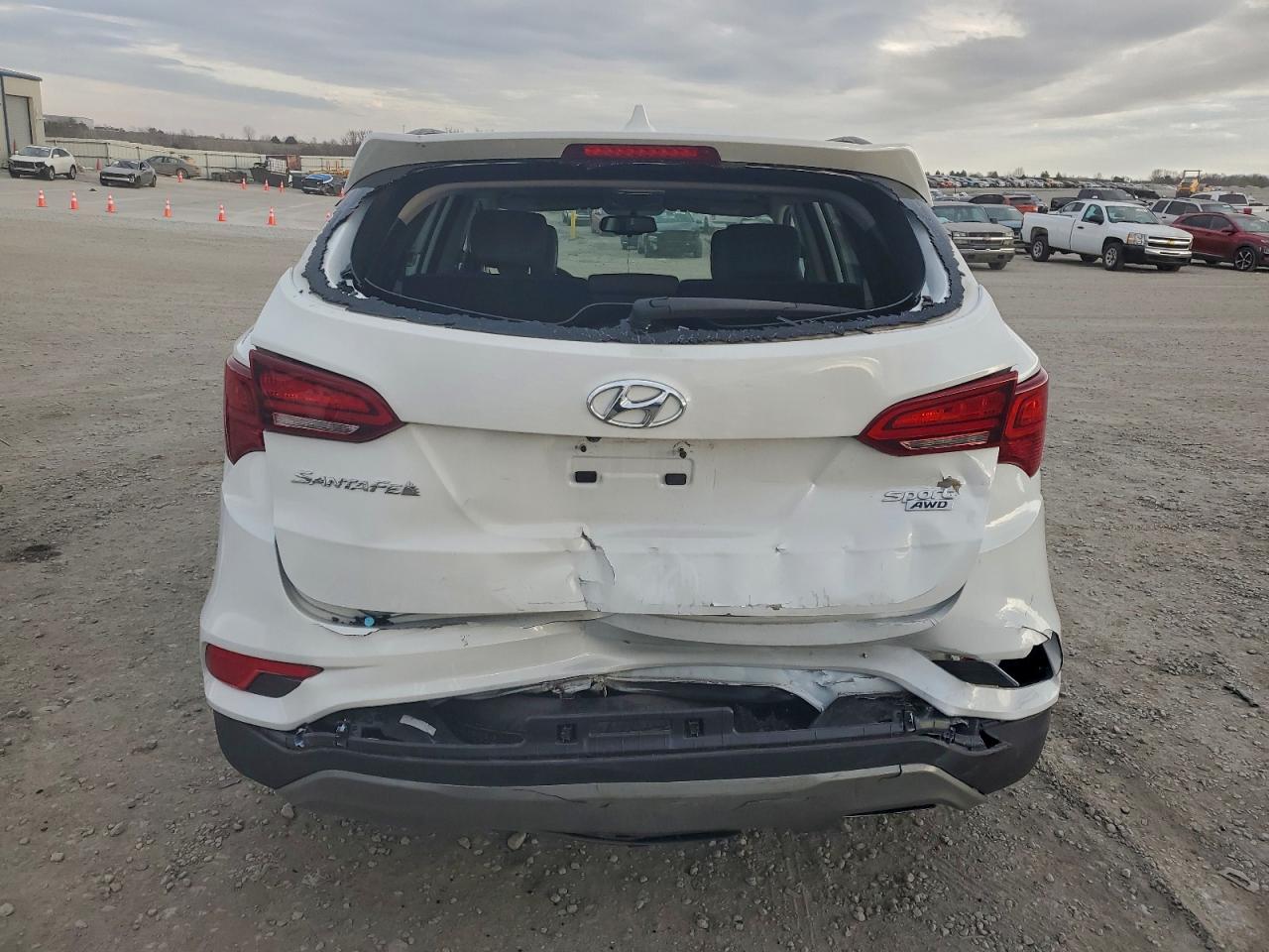 2017 HYUNDAI SANTA FE SPORT photo 6