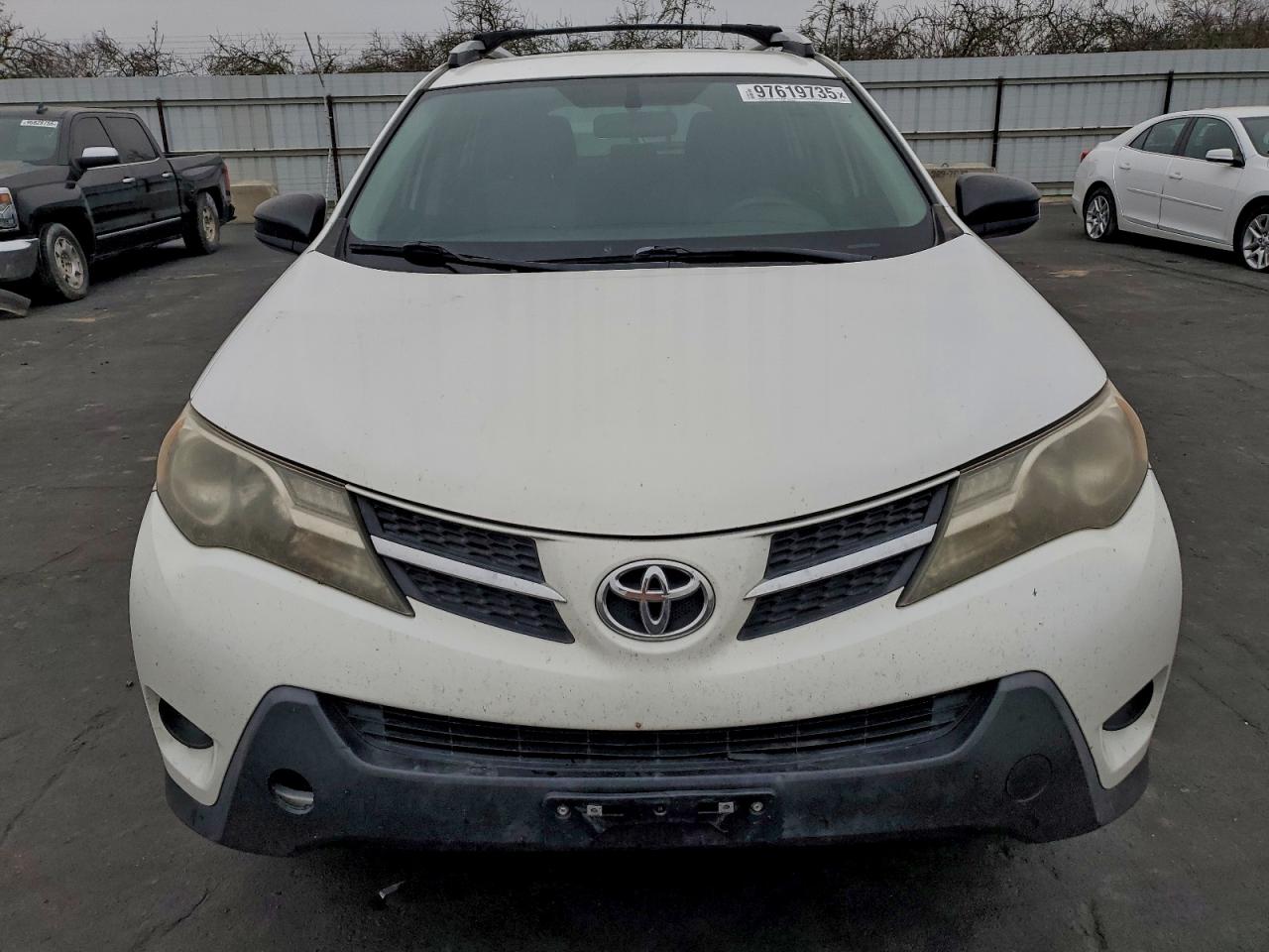 2014 TOYOTA RAV4 LE photo 5