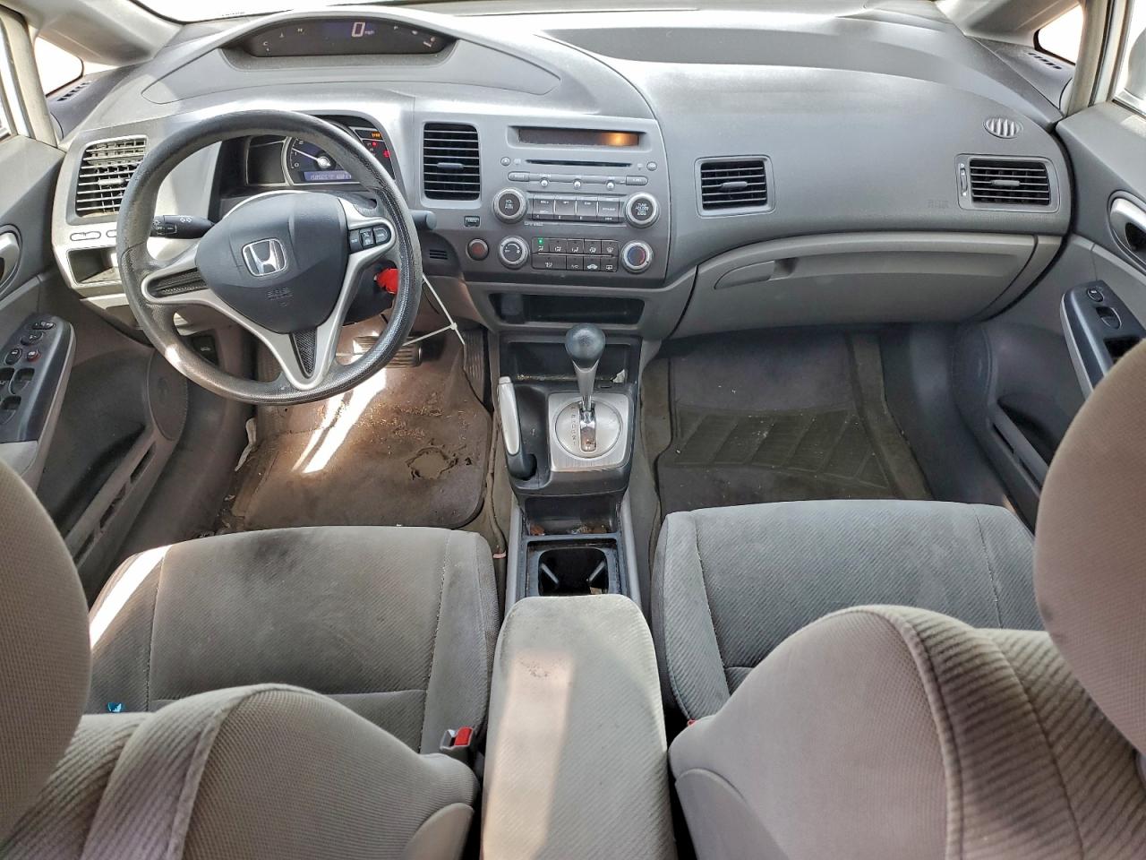 2010 HONDA CIVIC LX photo 8