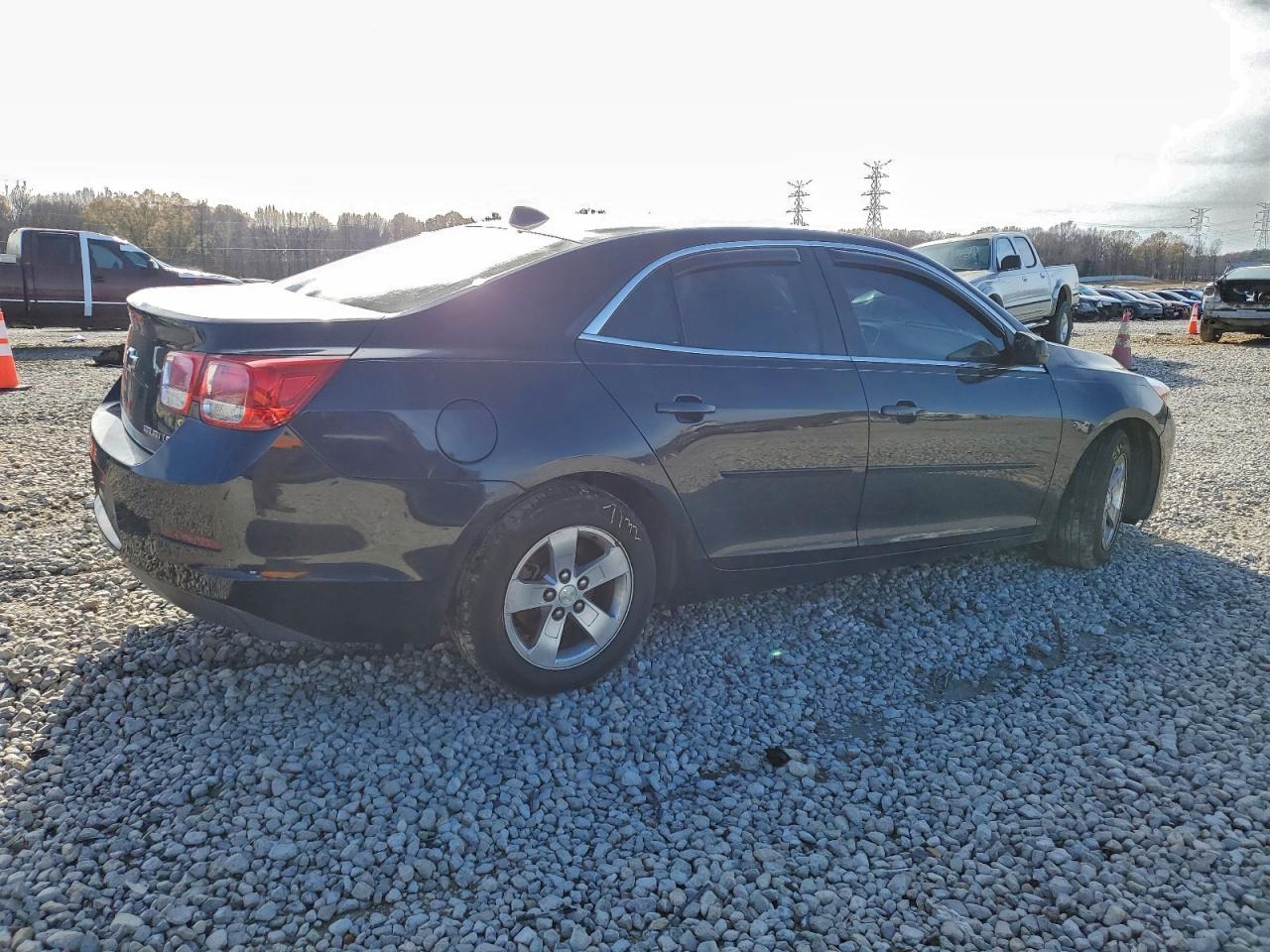 2014 CHEVROLET MALIBU LS photo 3