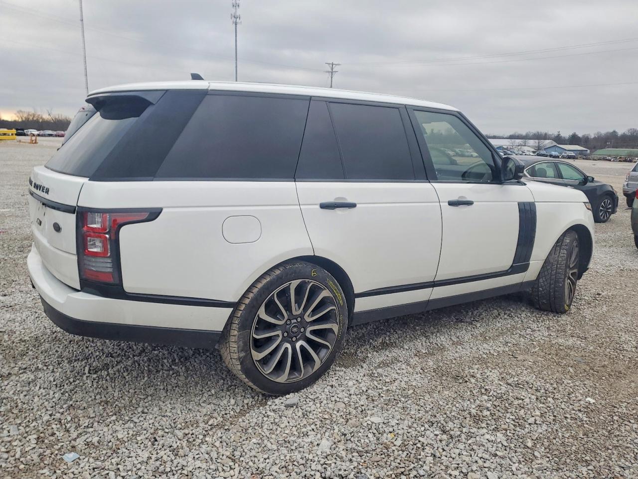 2016 LAND ROVER RANGE ROVER SUPERCHARGED photo 3