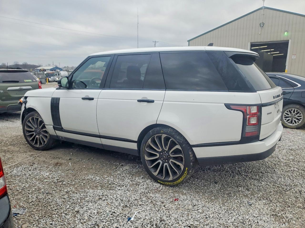 2016 LAND ROVER RANGE ROVER SUPERCHARGED photo 2
