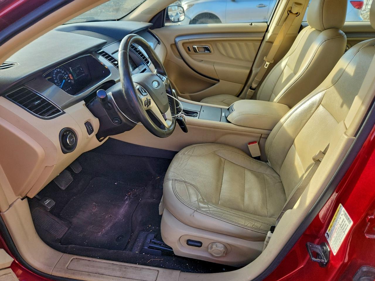 2015 FORD TAURUS SEL photo 7