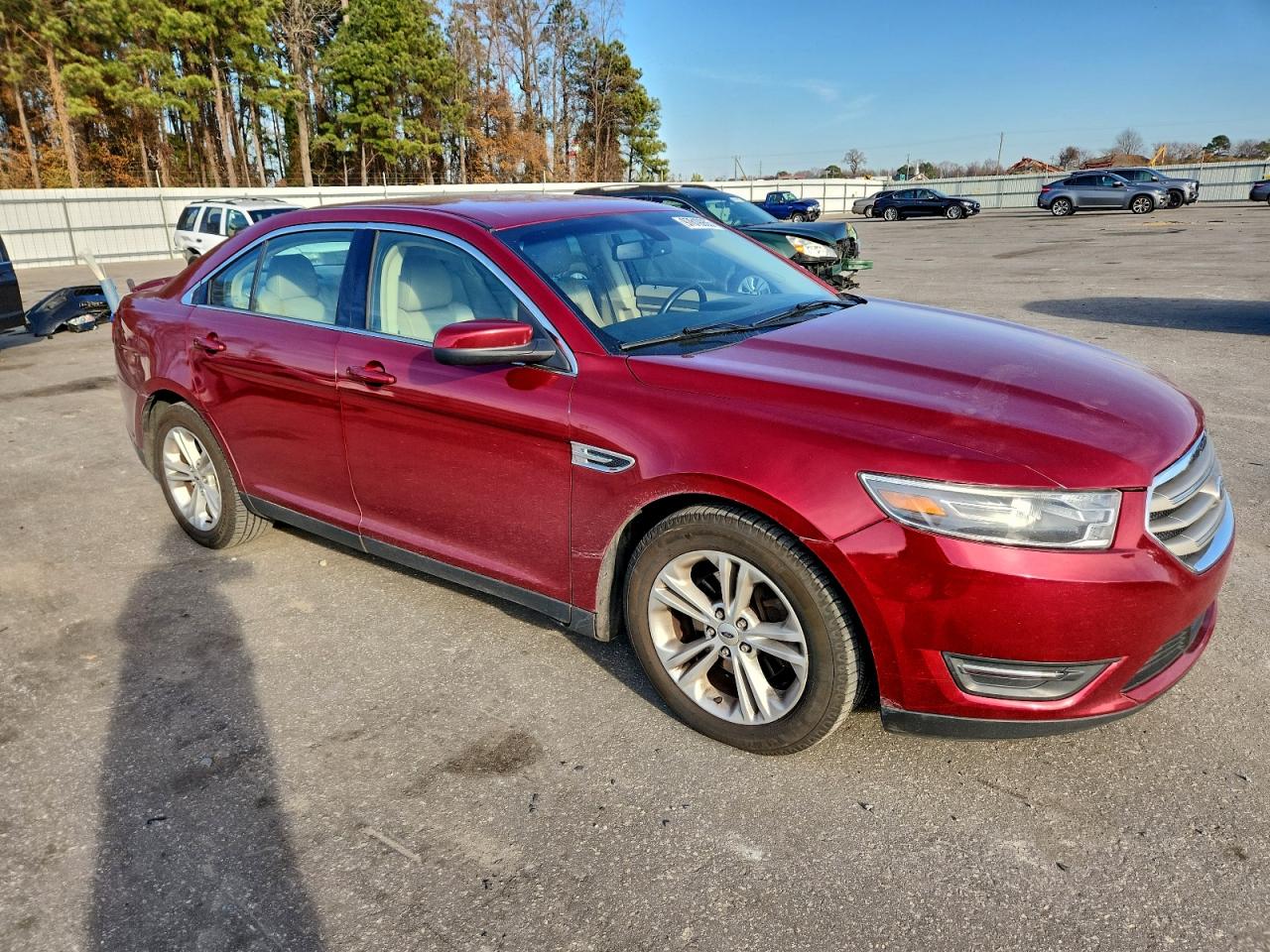 2015 FORD TAURUS SEL photo 4