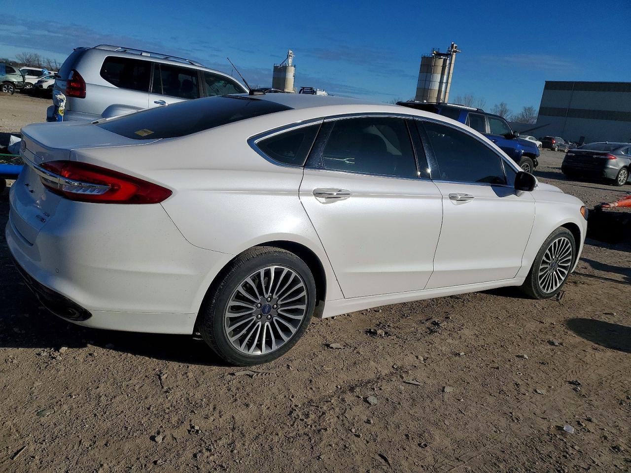 2017 FORD FUSION SE photo 5
