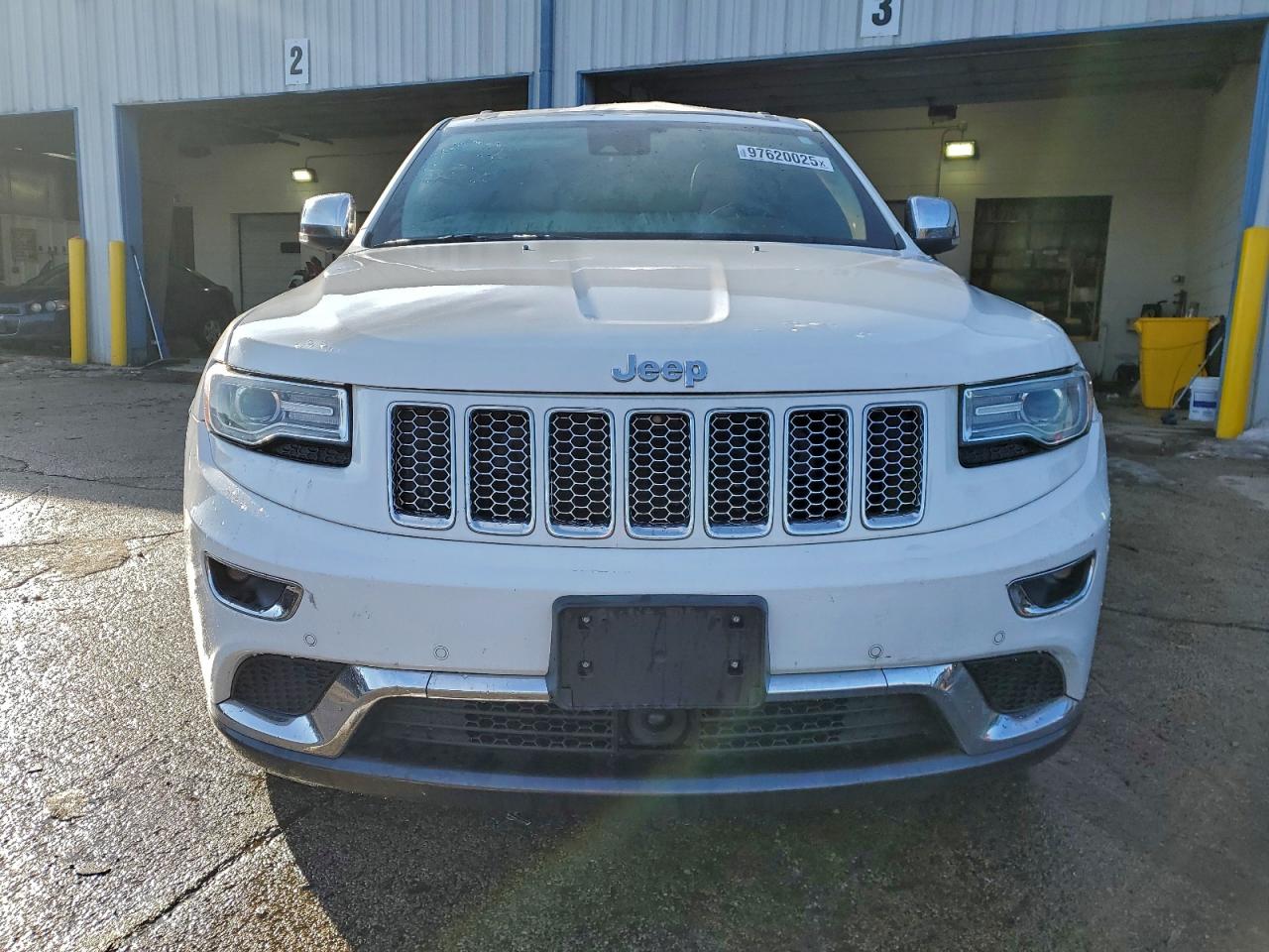 2016 JEEP GRAND CHEROKEE SUMMIT photo 5