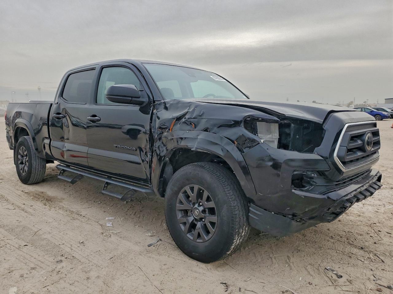 2022 TOYOTA TACOMA DOUBLE CAB photo 4