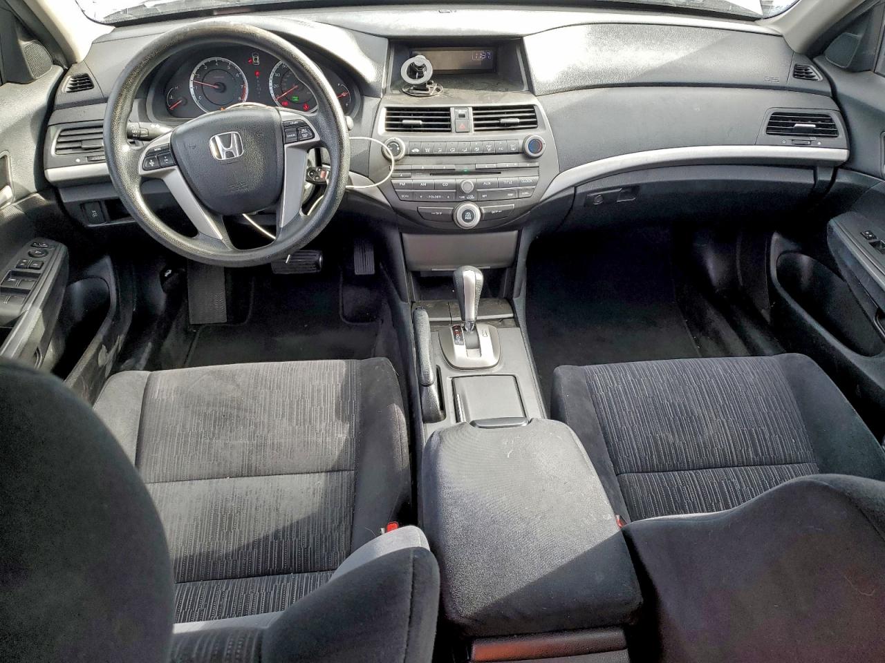 2011 HONDA ACCORD LX photo 8