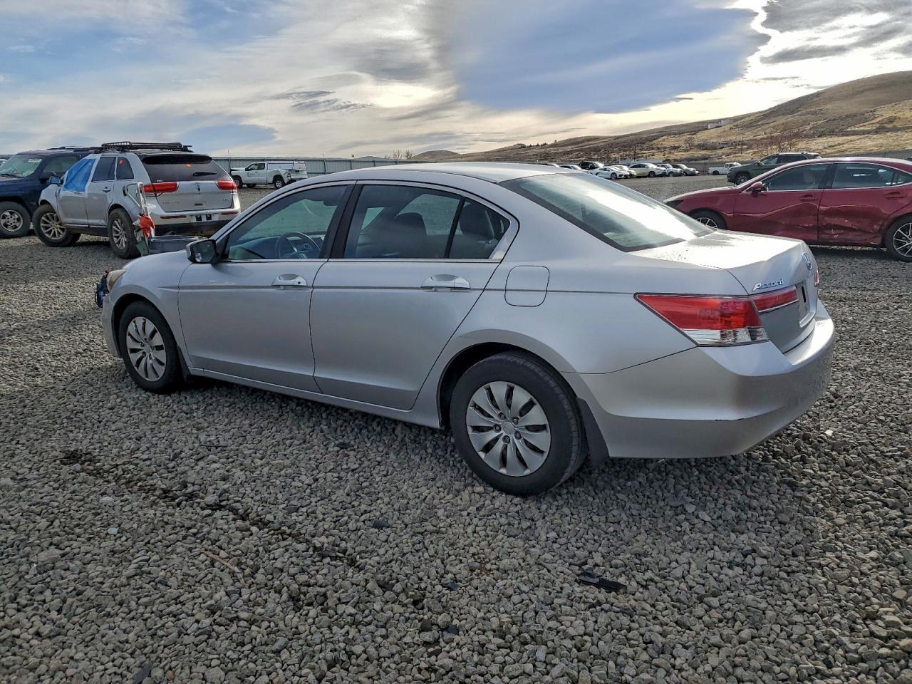 2011 HONDA ACCORD LX photo 2
