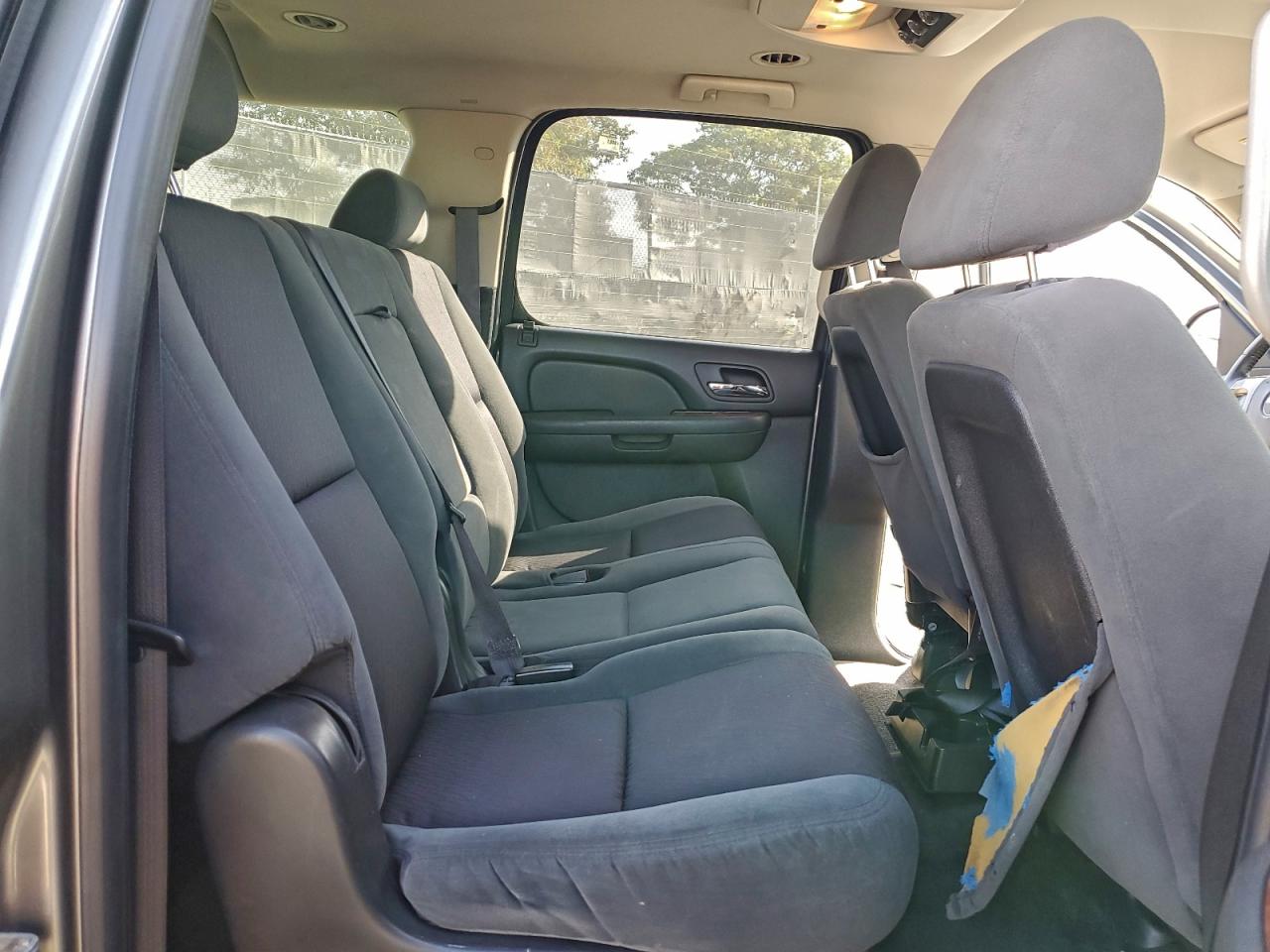 2009 GMC YUKON XL C1500 SLE photo 11