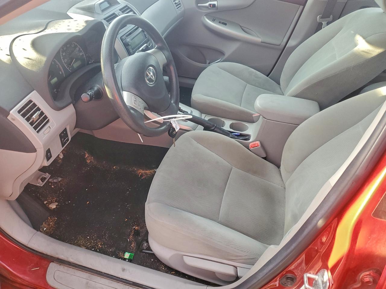 2012 TOYOTA COROLLA BASE photo 7