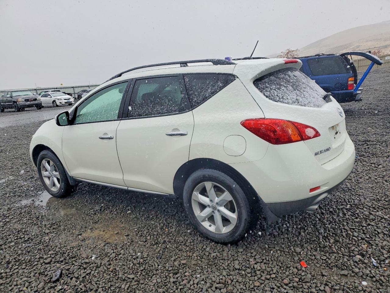 2009 NISSAN MURANO S photo 2
