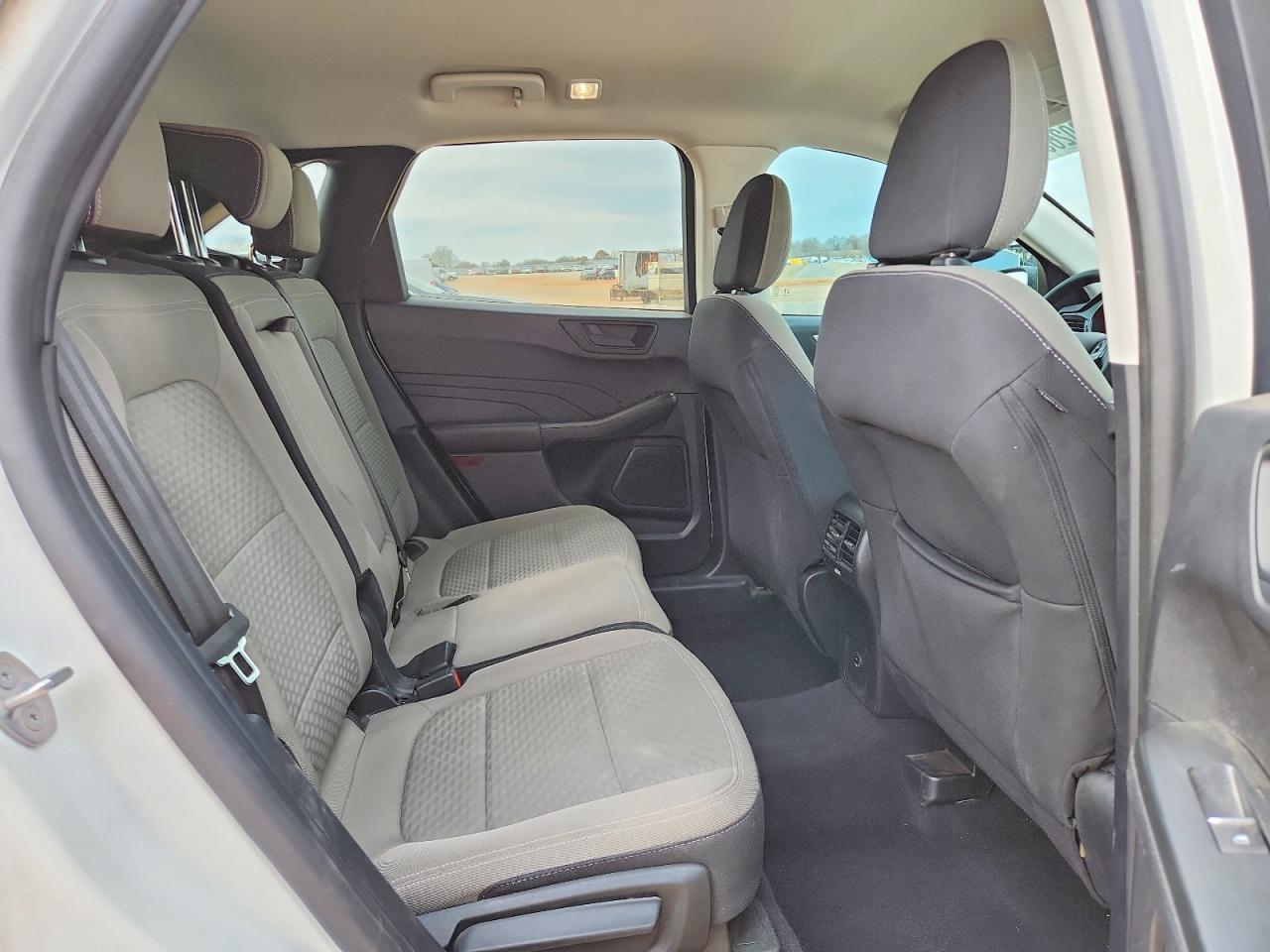 2022 FORD ESCAPE SE photo 11