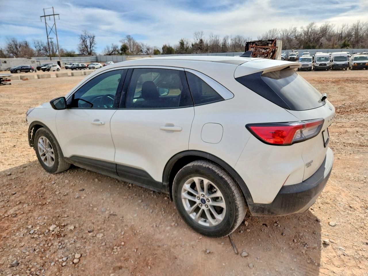 2022 FORD ESCAPE SE photo 2