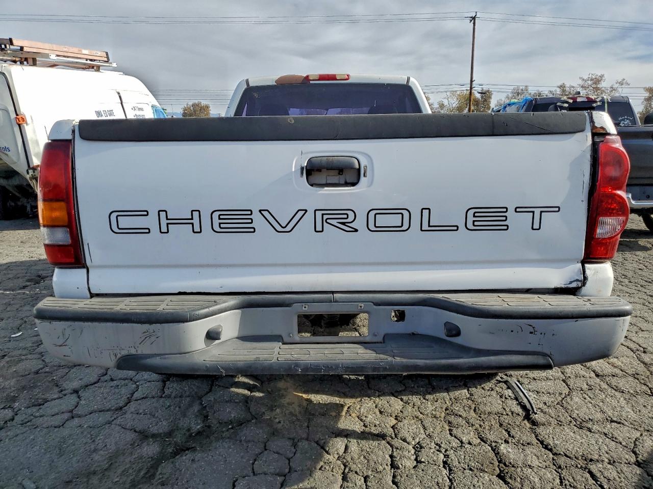 2007 CHEVROLET SILVERADO C1500 CLASSIC photo 6