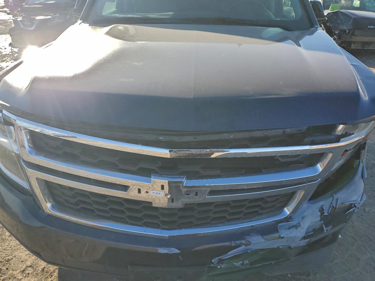 2018 CHEVROLET SUBURBAN K1500 LT photo 12