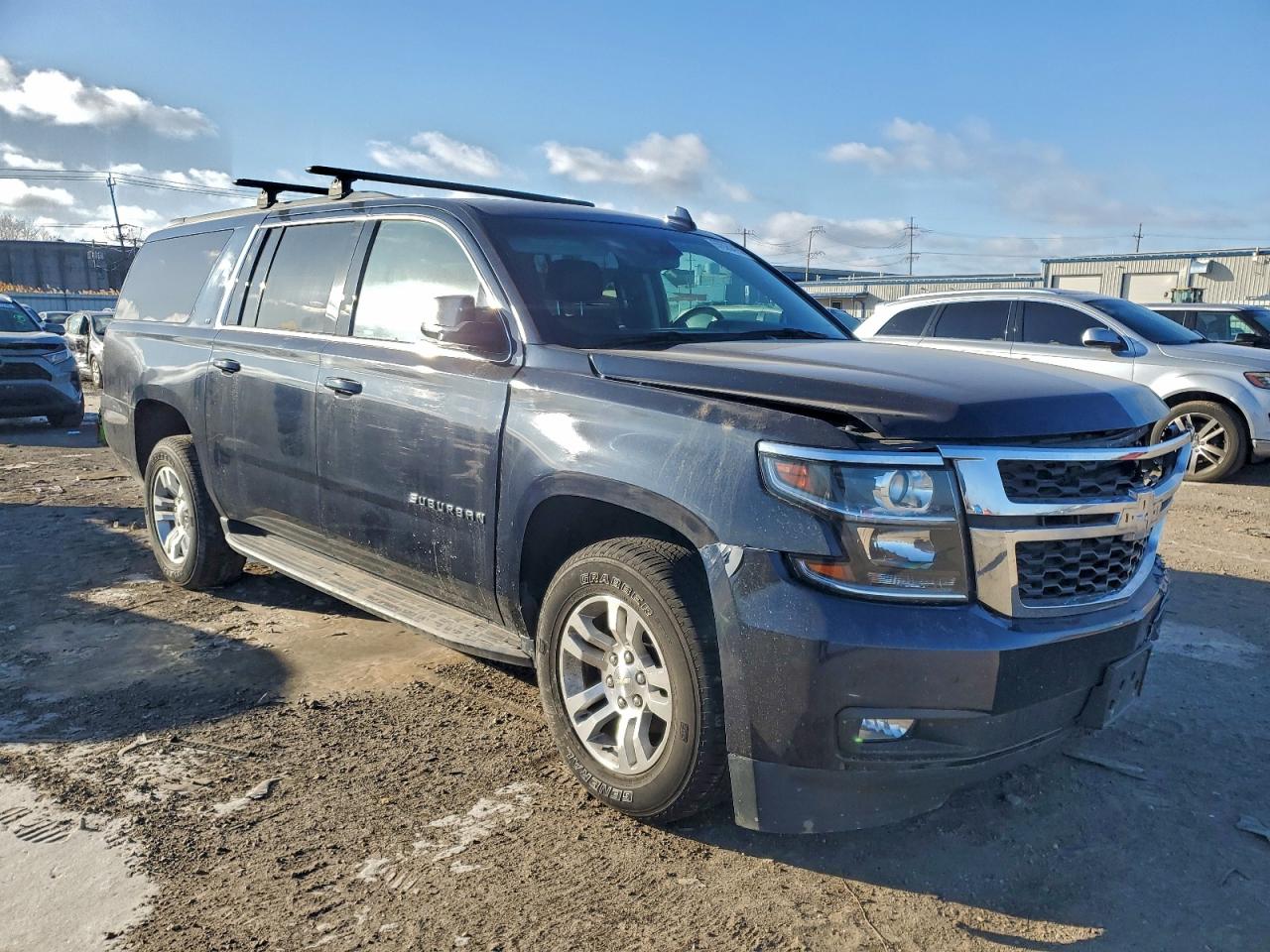 2018 CHEVROLET SUBURBAN K1500 LT photo 4