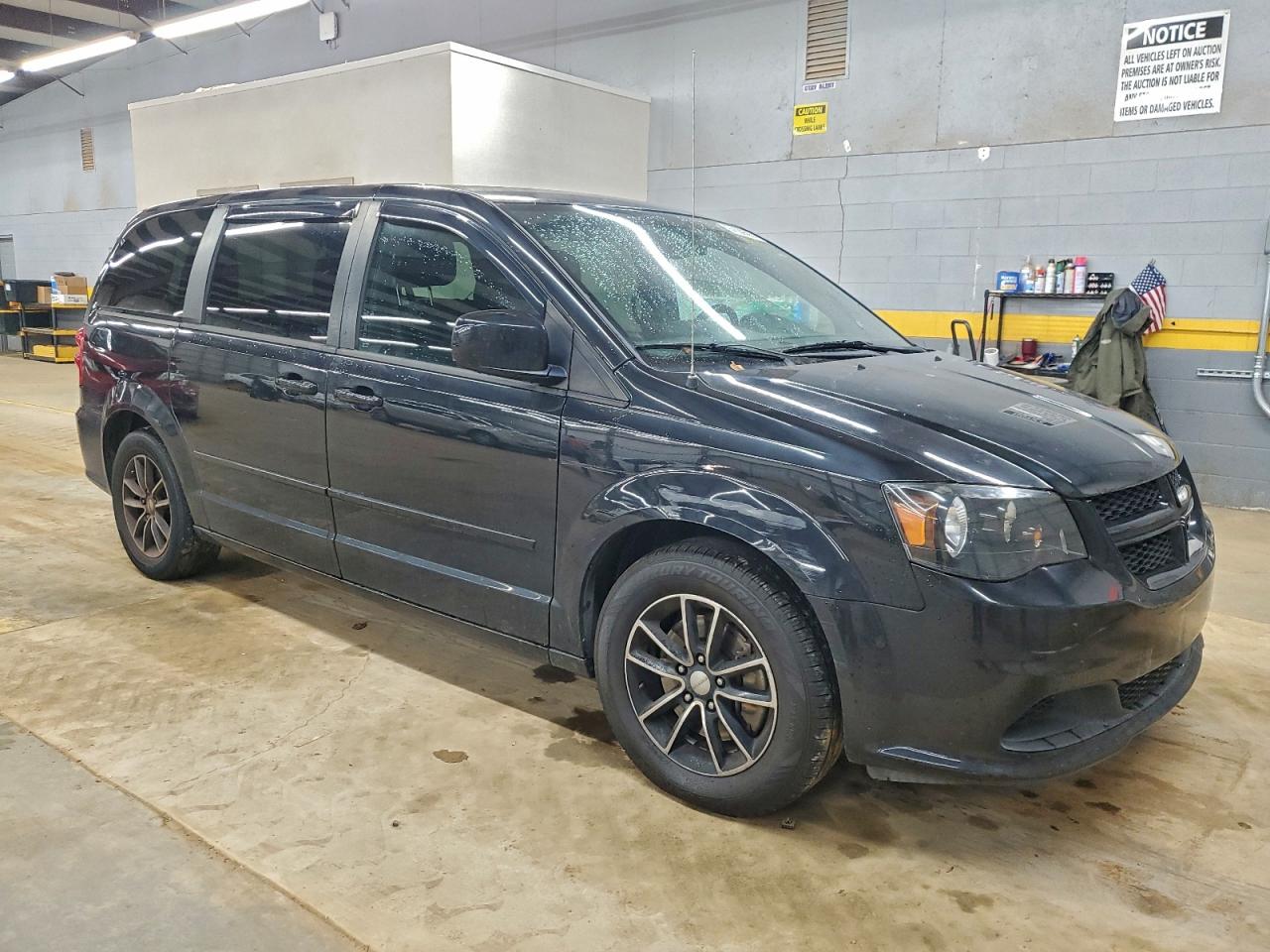 2015 DODGE GRAND CARAVAN SE photo 4