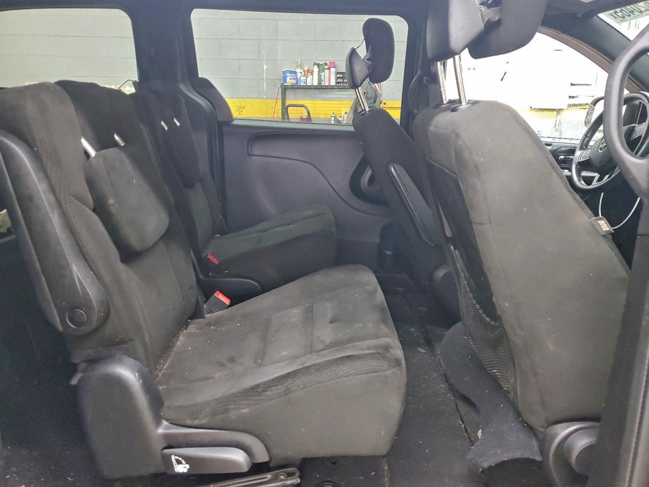 2015 DODGE GRAND CARAVAN SE photo 11