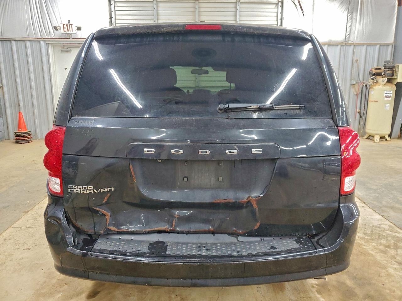 2015 DODGE GRAND CARAVAN SE photo 6